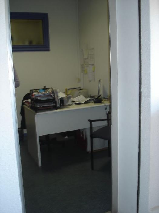 Location local professionnel marseille 12eme 13012 les trois lucs